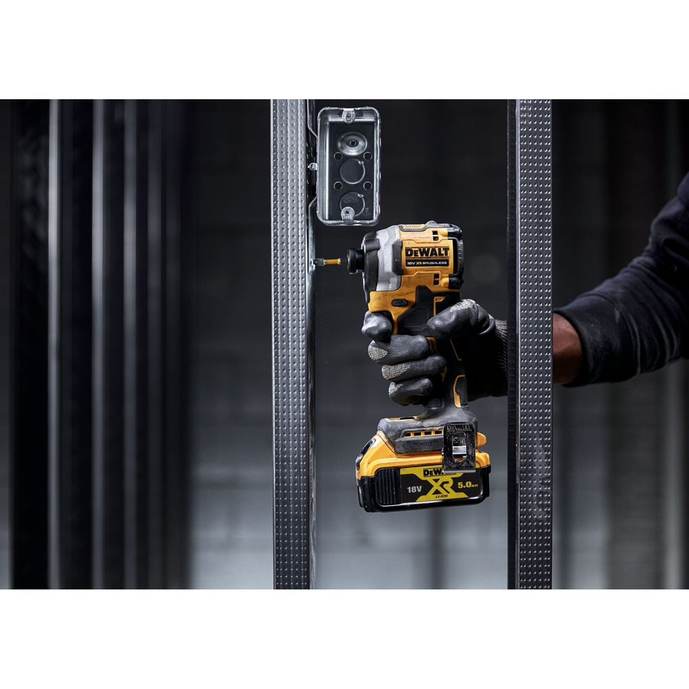 Visseuse à chocs ultra compacte XR 18 V 5 Ah Li-Ion Brushless - DCF850P2T-QW - DEWALT
