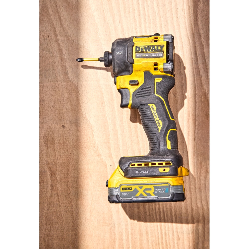 Visseuse à chocs Premium Hydraulique XR 18V 1.7Ah Li-Ion Brushless - POWERSTACK - DCF870E2T-QW - DEWALT