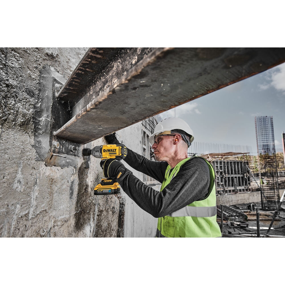Boulonneuse ½” XR 18 V 5 Ah Brushless 1396 Nm - jonc de sécurité - POWERSTACK - DCF900H2T-QW - DEWALT