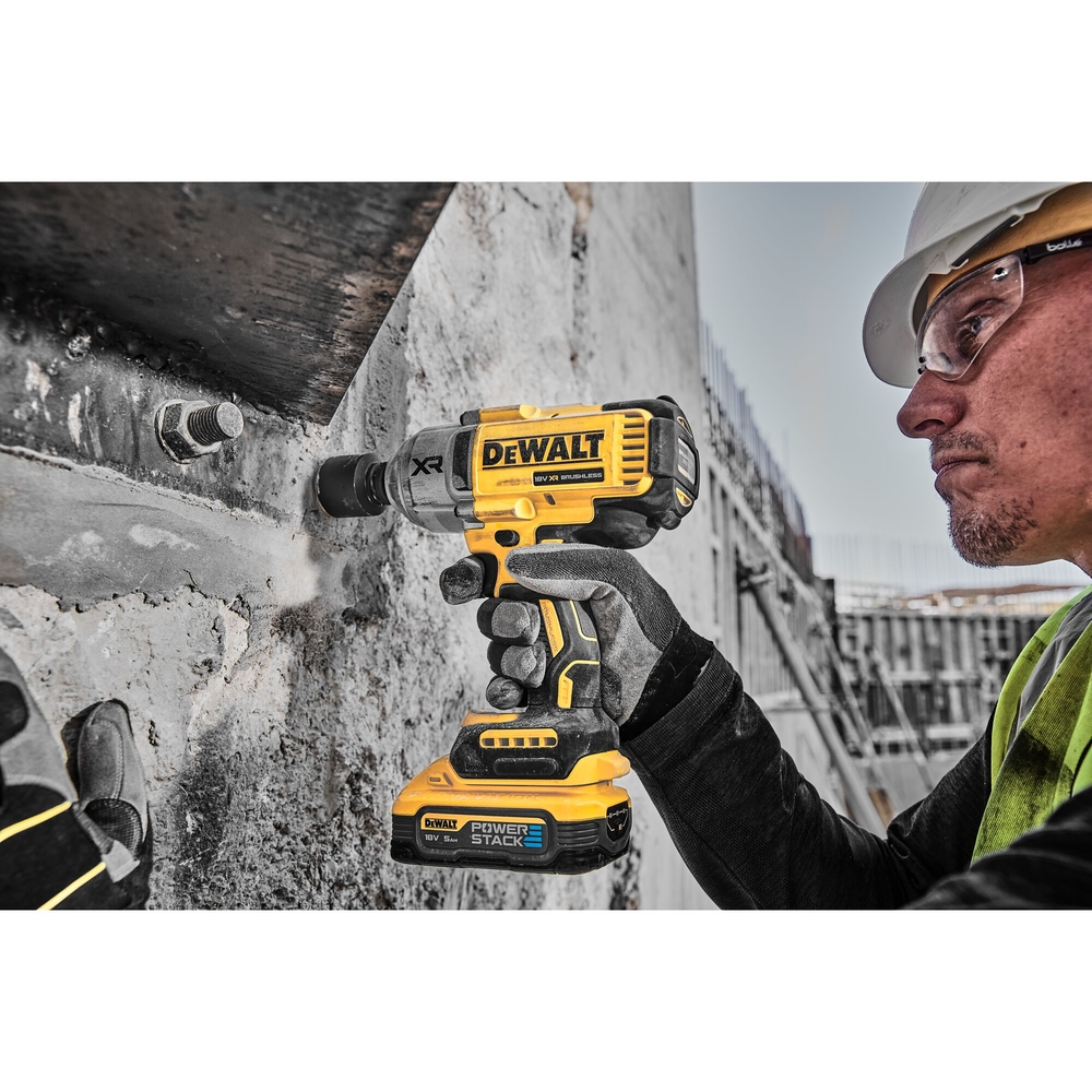 Boulonneuse ½” XR 18 V 5 Ah Brushless 1396 Nm - jonc de sécurité - POWERSTACK - DCF900H2T-QW - DEWALT