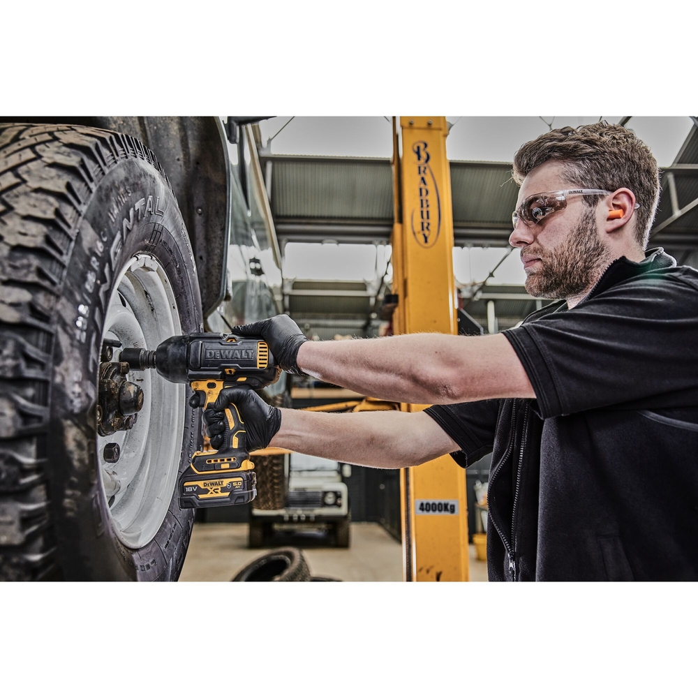 Boulonneuse ½” XR 18 V 5 Ah Brushless 1396 Nm - jonc de sécurité - Pack