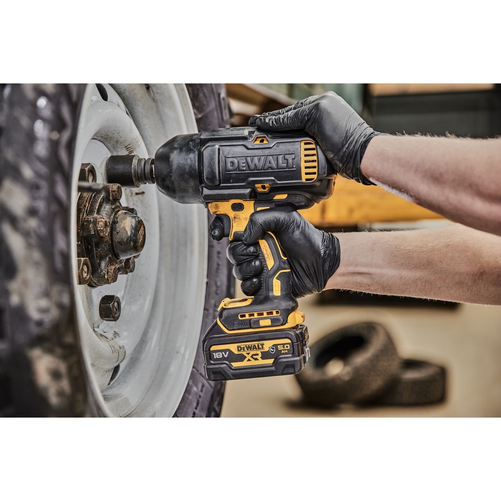 Boulonneuse ½” XR 18 V 5 Ah Brushless 1396 Nm - jonc de sécurité - Pack 