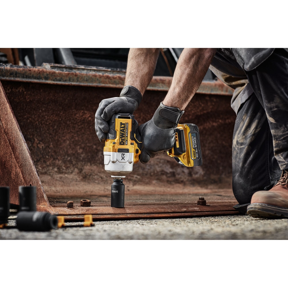 Boulonneuse ½” XR 18V 5Ah Li-Ion Brushless 1632Nm - Jonc de sécurité -POWERSTACK - DCF961H2T-QW - DEWALT