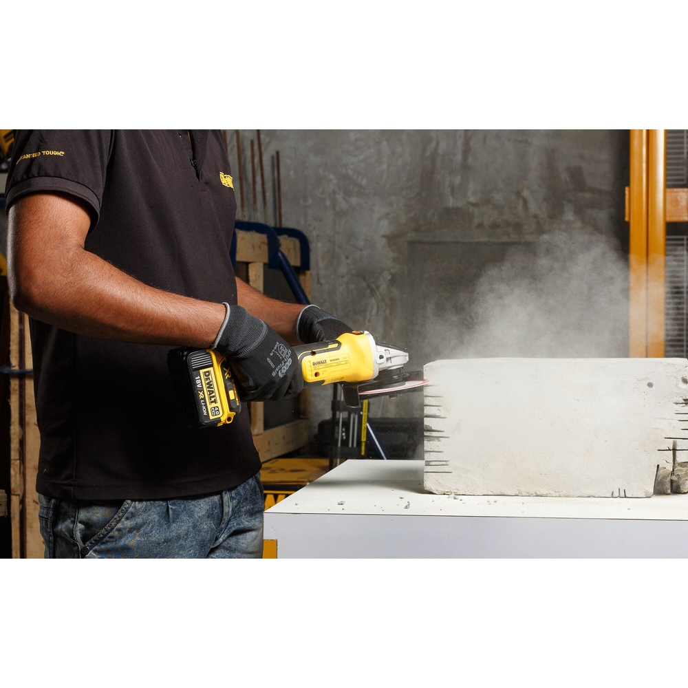 Meuleuse 125 mm XR 18 V 5 Ah Li-Ion Brushless - DCG405P2-QW - DEWALT