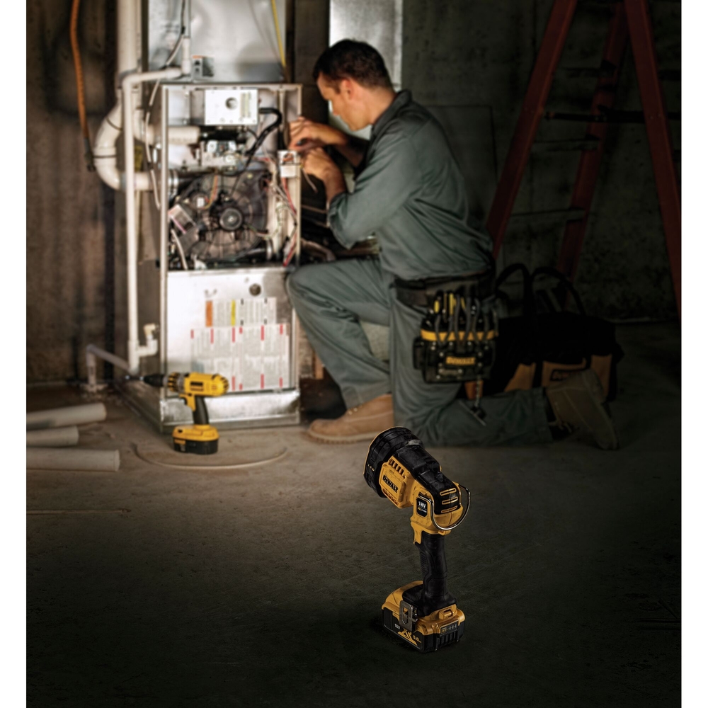 Lampe LED XR 18 V - sans batterie ni chargeur - DCL043-XJ - DEWALT