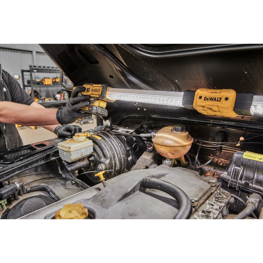 Lampe sous capot pliable XR 12 V / 18 V / 54 V - sans batterie ni chargeur - DCL045-XJ - DEWALT