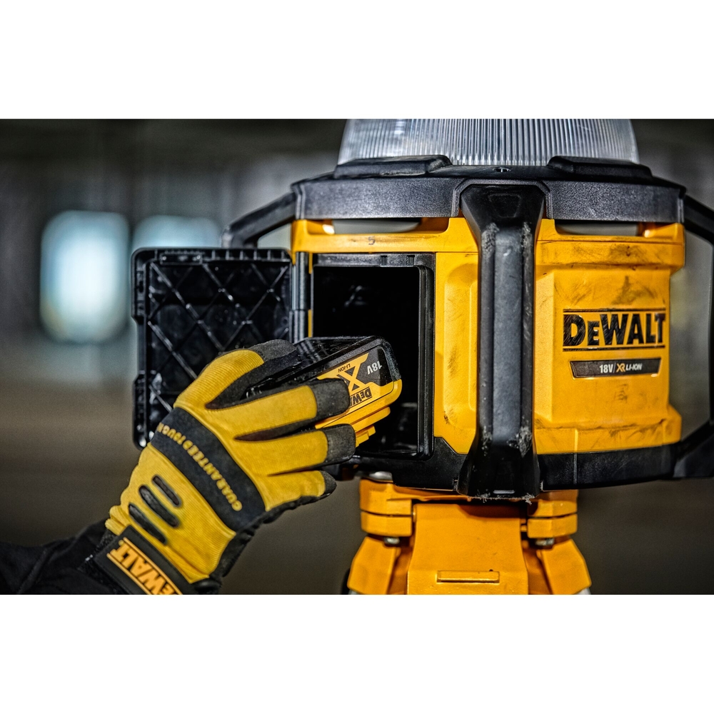 Éclairage de chantier XR 18 V TOOL CONNECT - sans batterie ni chargeur - DCL074-XJ - DEWALT