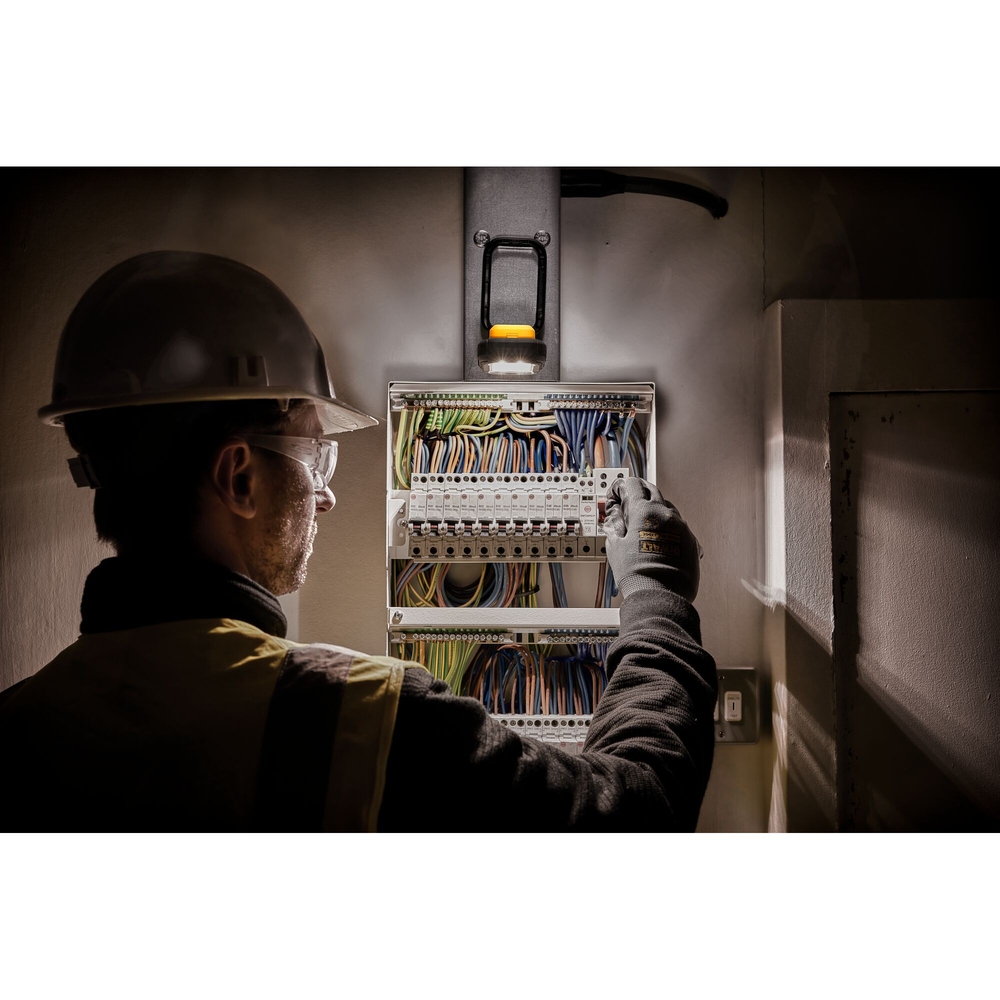 Lampe de travail USB-C - Batterie intégrée Li-Ion 3.6V 4Ah - DCL182-XJ - DEWALT