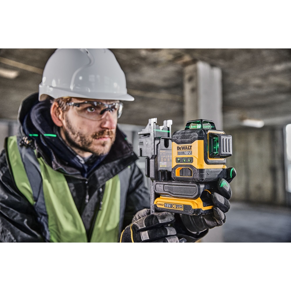 Niveau laser multilignes 3 x 360° compact XR 18 V 2 Ah Li-Ion - faisceaux verts - DCLE34031D1-QW - DEWALT
