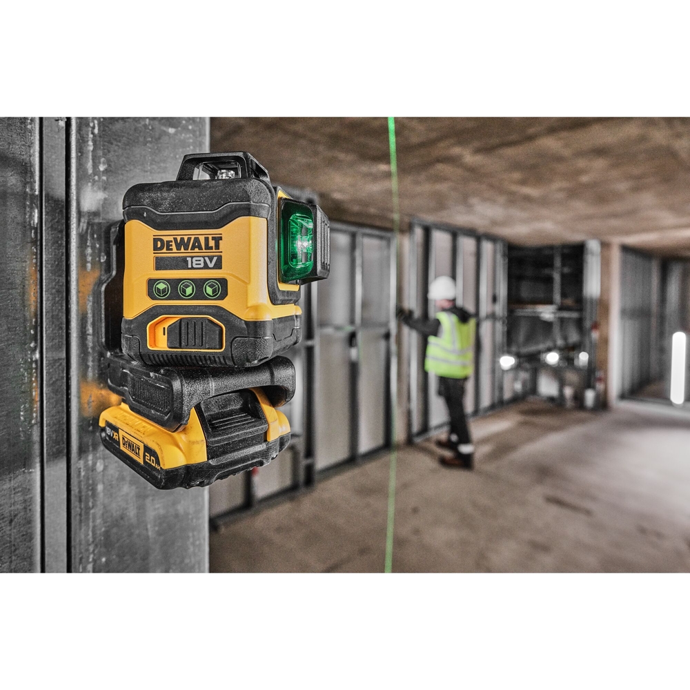 Niveau laser multilignes 3 x 360° compact XR 18 V 2 Ah Li-Ion - faisceaux verts - DCLE34031D1-QW - DEWALT
