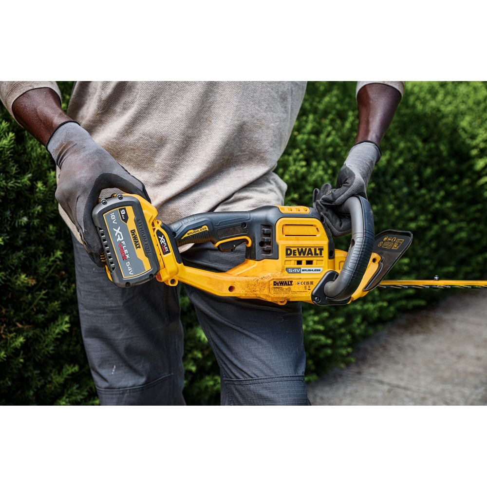 Taille-haies XR FLEXVOLT 54V 3Ah Li-Ion Brushless - DCMHT573X1-QW - DEWALT