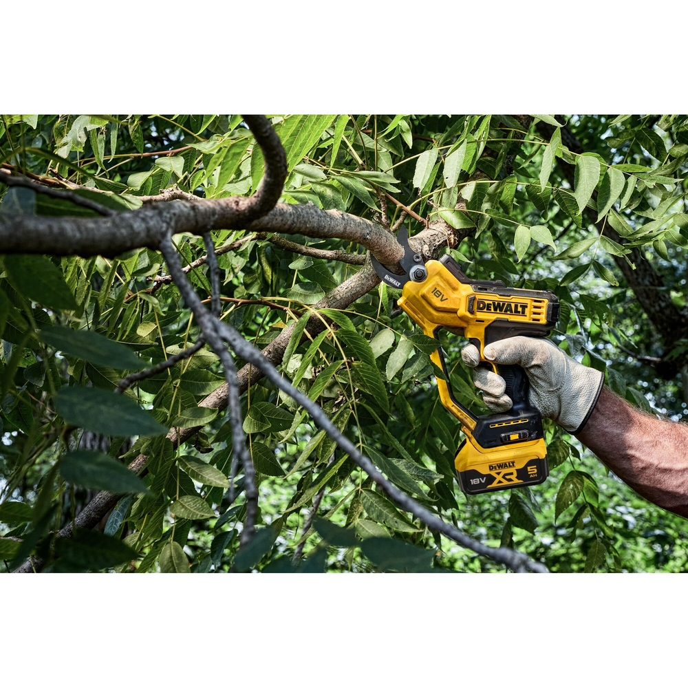 Sécateur XR 18 V 5 Ah Li-ion - 1 batterie, chargeur - DCMPP568P1-QW - DEWALT