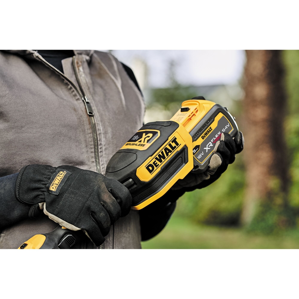 Coupe-bordure repliable XR 18 V 5 Ah Li-Ion Brushless - 1 batterie, chargeur - DCMST561P1-QW - DEWALT