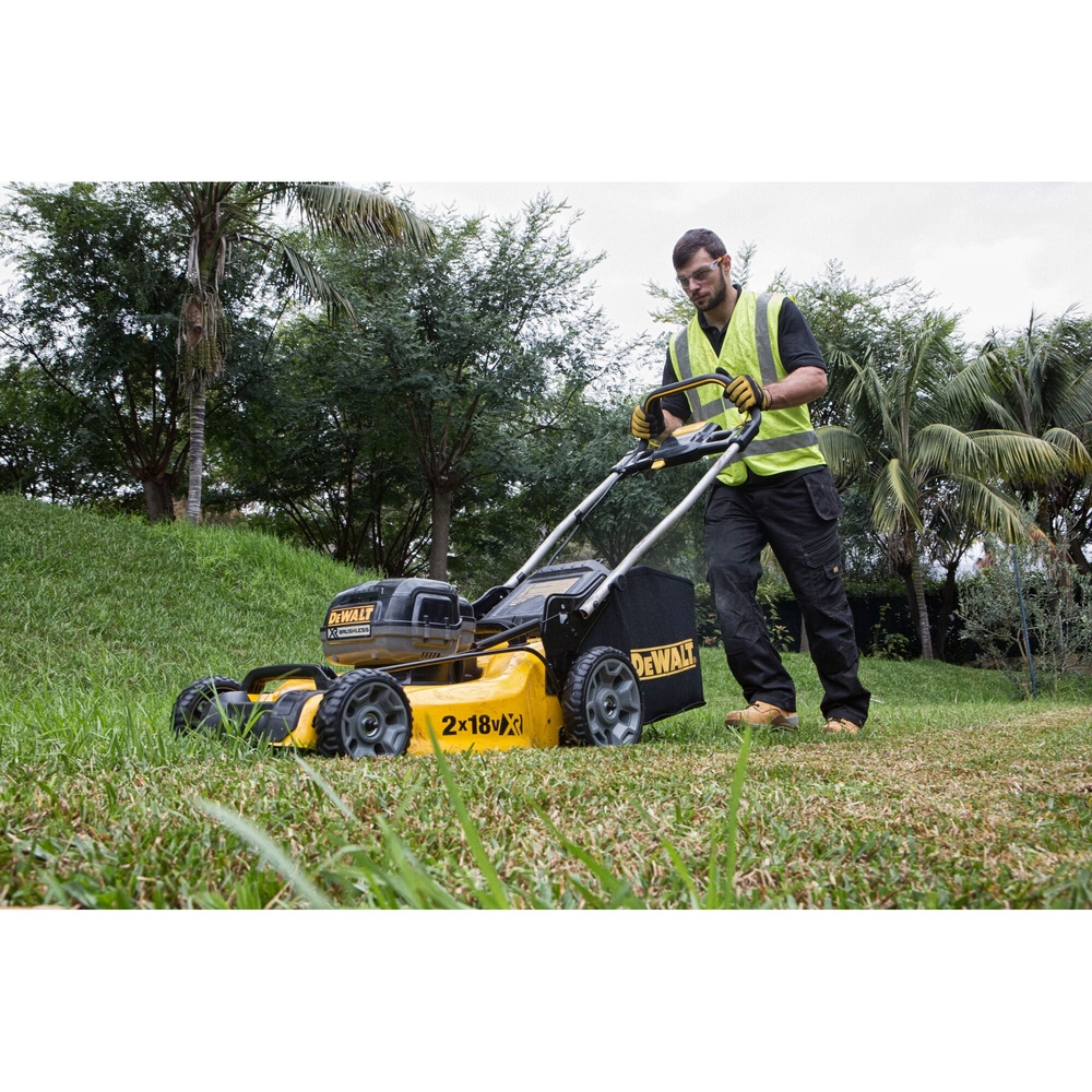 Tondeuse XR 2 X 18 V 5 Ah Li-Ion Brushless - DCMW564P2-QW - DEWALT