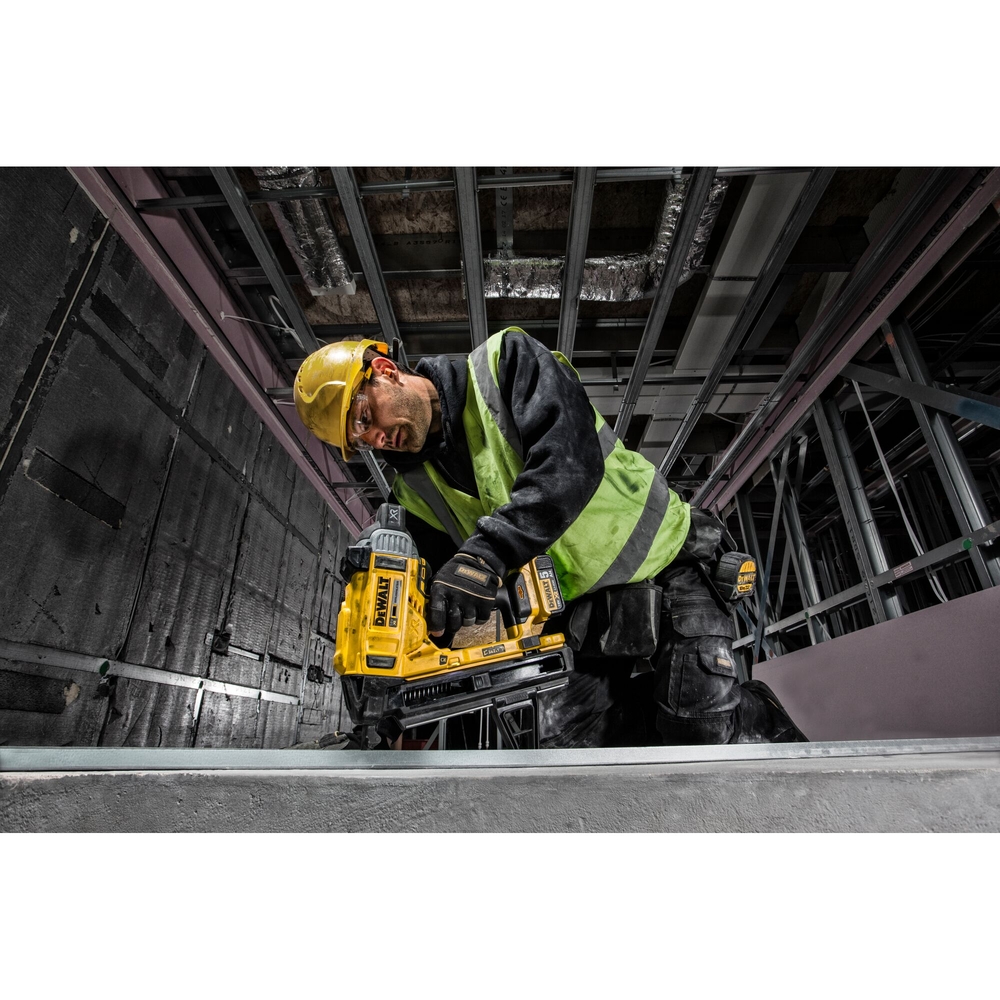 Cloueur béton et acier XR 18 V 5 Ah Li-Ion Brushless - DCN890P2-QW - DEWALT