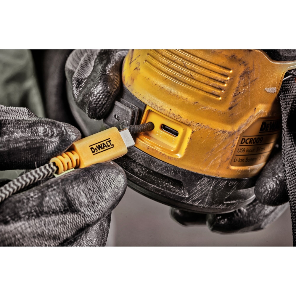 Enceinte Bluetooth USB-C - Attache avec clip, batterie intégrée - DCR009-XJ - DEWALT