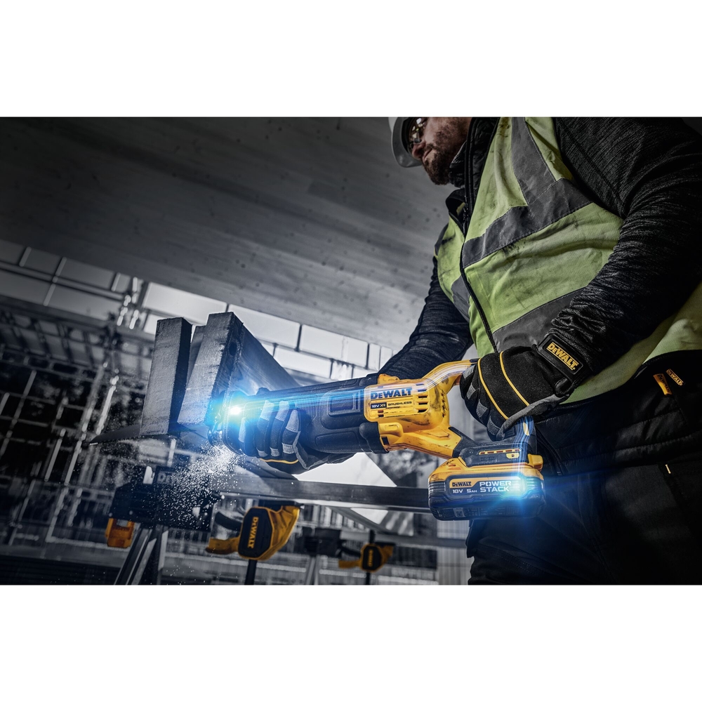 Scie sabre XR 18 V ADVANTAGE 5 Ah Li-Ion Brushless - POWERSTACK - DCS386H2T-QW - DEWALT