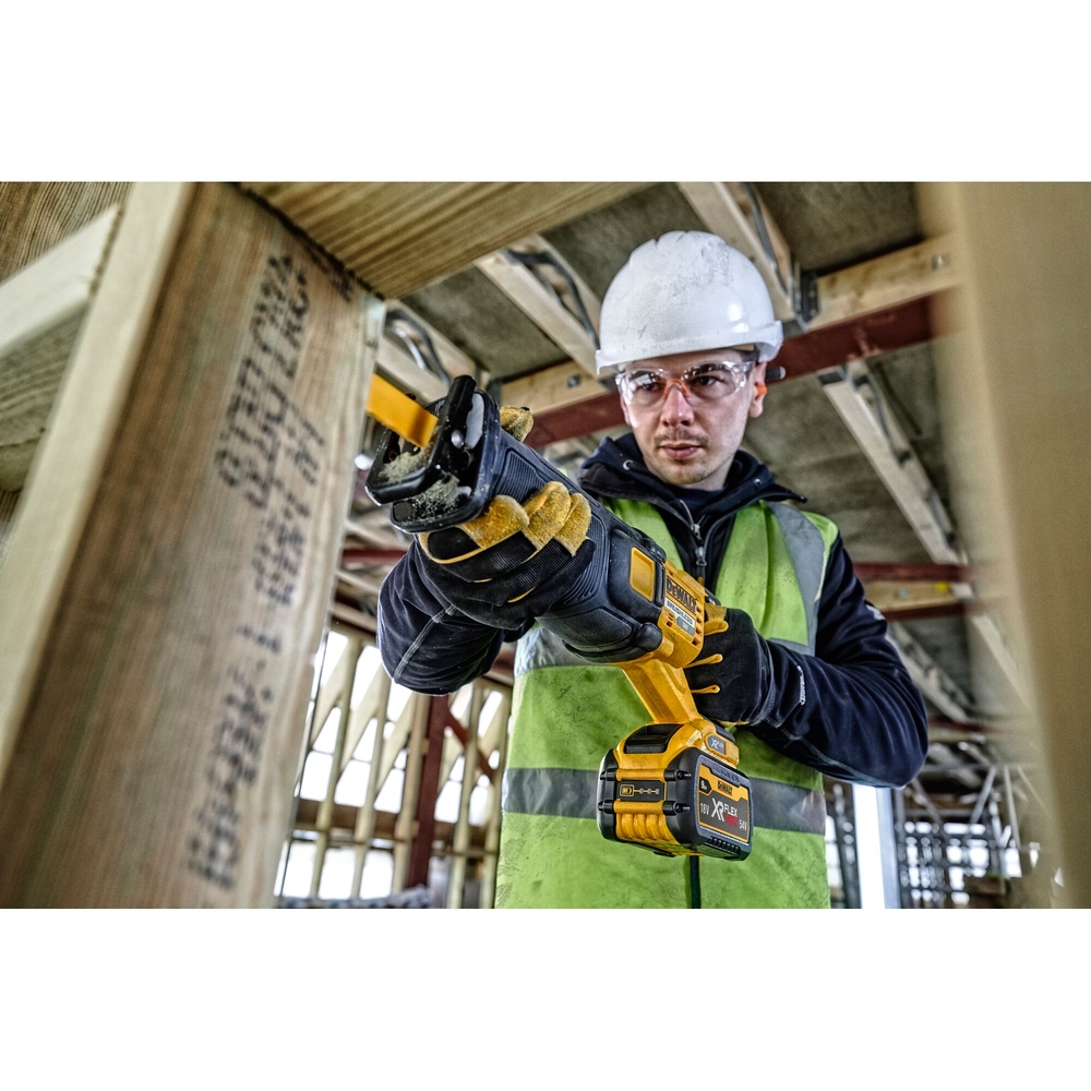 Scie sabre XR FLEXVOLT 54 V Brushless - DCS389NT-XJ - DEWALT
