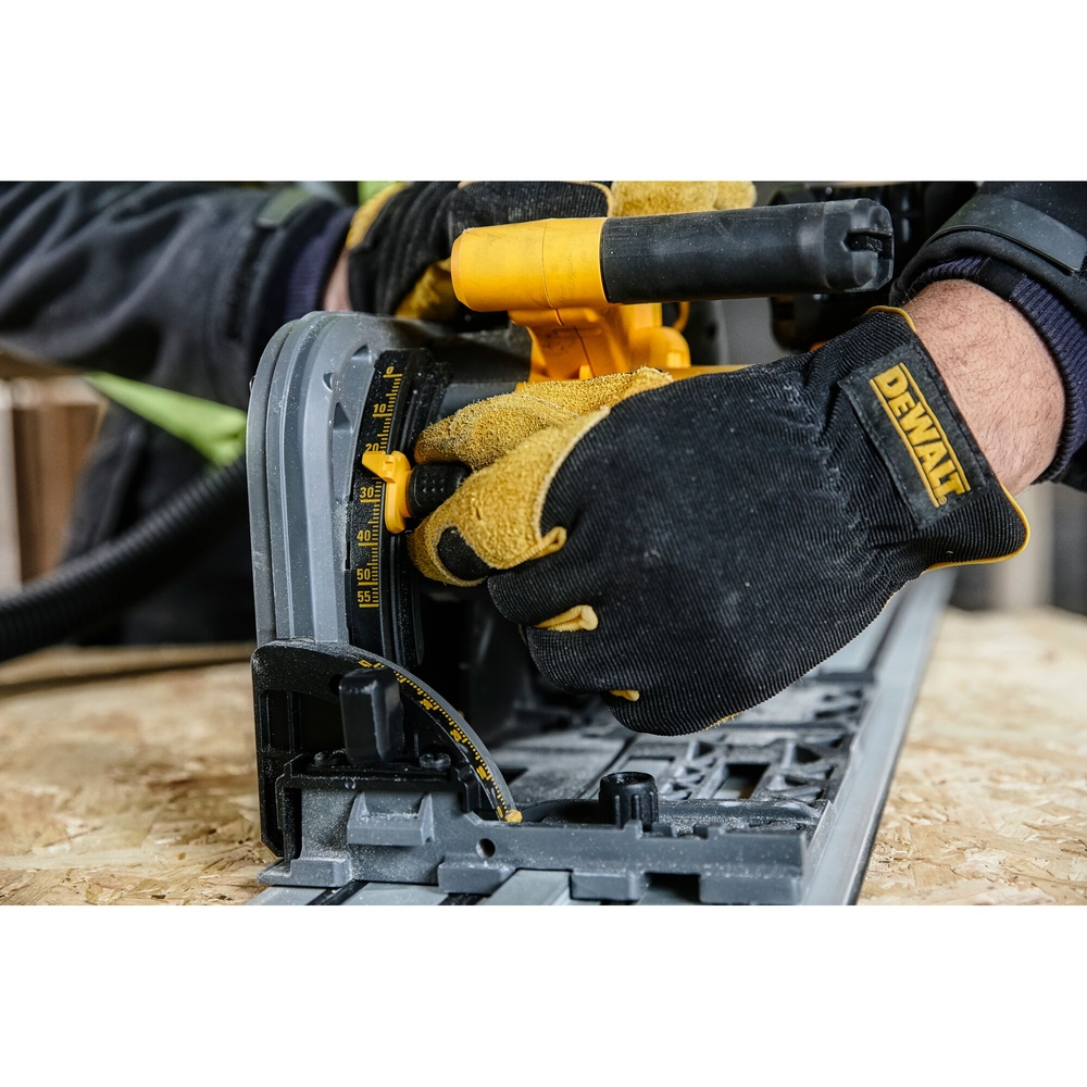 Scie plongeante XR FLEXVOLT 54 V 2 Ah Li-Ion Brushless DEWALT - DCS520T2-QW