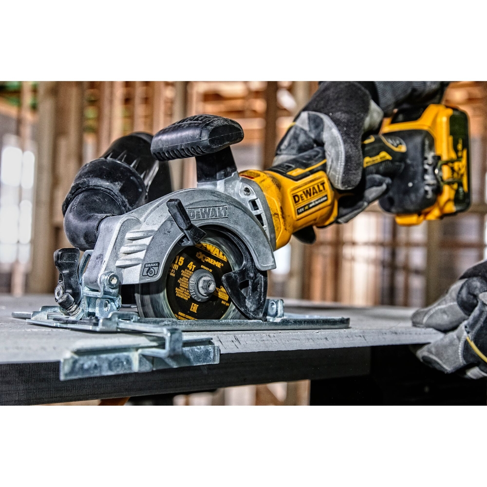 Scie circulaire XR 18 V Brushless 115 mm - DCS571NT-XJ - DEWALT