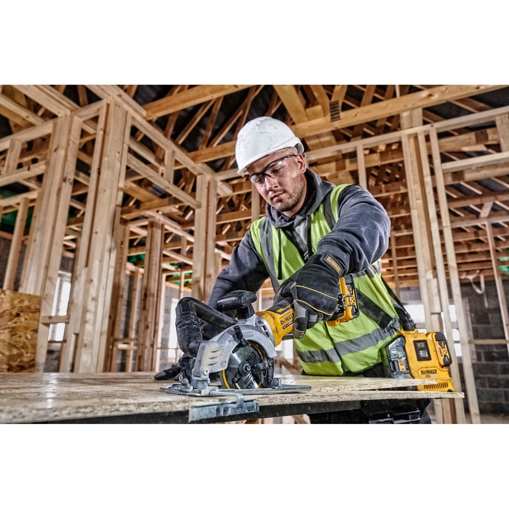 Scie circulaire XR 18 V 5 Ah Li-Ion Brushless 115 mm - DCS571P2-QW - DEWALT