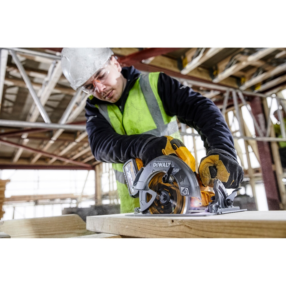 Scie circulaire XR FLEXVOLT 54 V Brushless 190 mm - DCS578NT-XJ - DEWALT