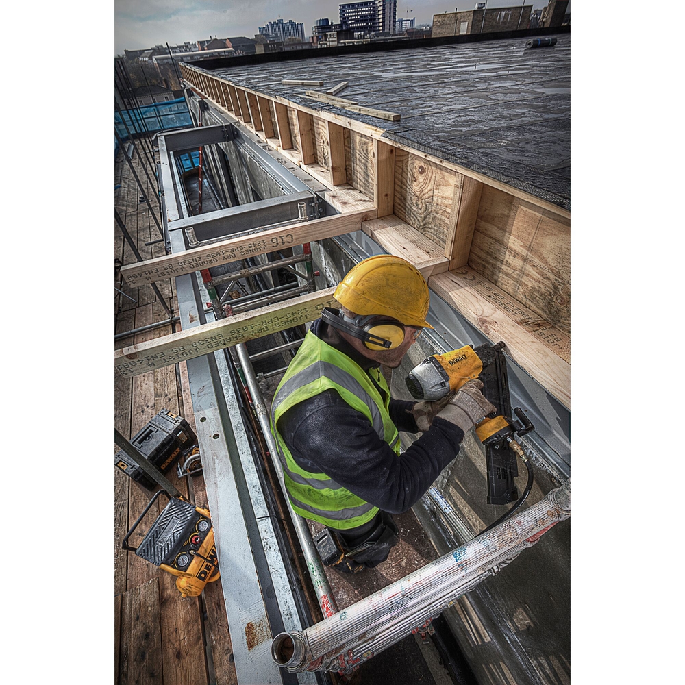 Cloueur pneumatique de charpente à bande - DPN9033-XJ - DEWALT