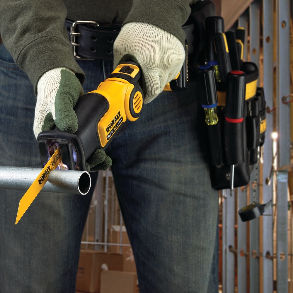 Lame de scie sabre BiM pour la coupe du métal 203 mm profondeur < 3 mm / 14 TPI - DT2354-QZ - DEWALT