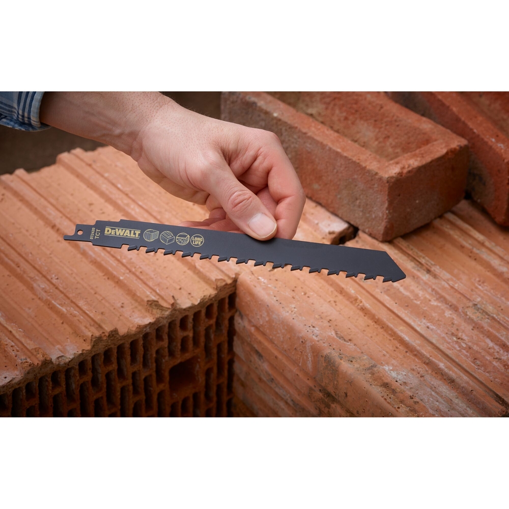 Lame de scie sabre à denture au carbure de tungstène 240 mm - DT2420-QZ - DEWALT