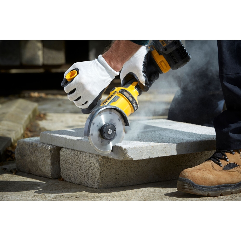 Disque fritté segmenté pour matériaux de construction/béton 125 x 22,2 mm - DT3711-QZ - DEWALT