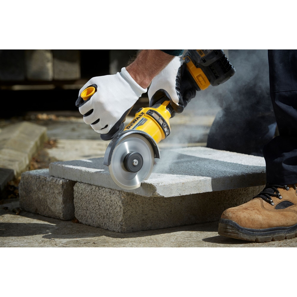 Disque fritté segmenté pour matériaux de construction/béton 125 x 22,2 mm - DT3711-QZ - DEWALT