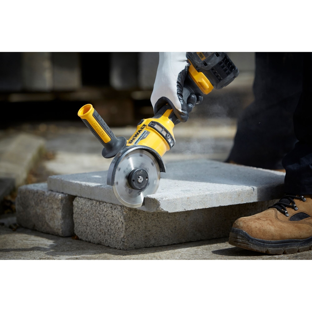 Disque fritté segmenté pour matériaux de construction/béton 125 x 22,2 mm - DT3711-QZ - DEWALT