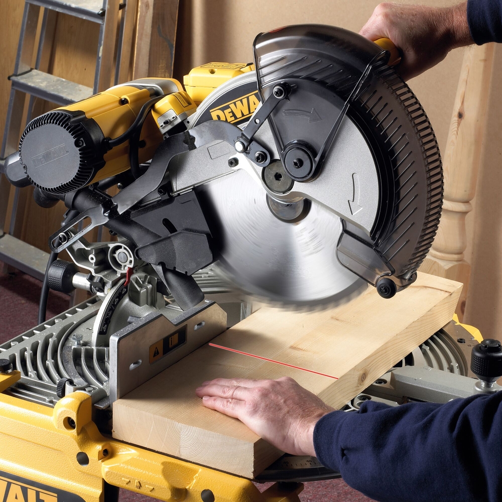 Lame de scie circulaire stationnaire Extreme Workshop 305 x 30 mm, 96 dents - DT4290-QZ - DEWALT