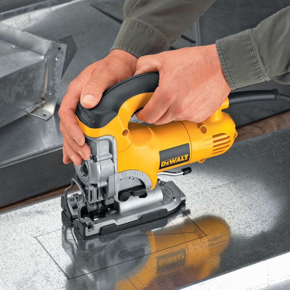Scie sauteuse 701W à poignée supérieure - coffret - DW331K-QS - DEWALT