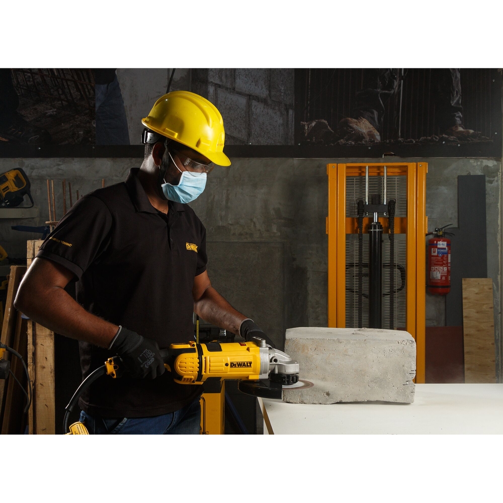 Meuleuse 230 mm 2600 W - interrupteur à gâchette - DWE4579-QS - DEWALT