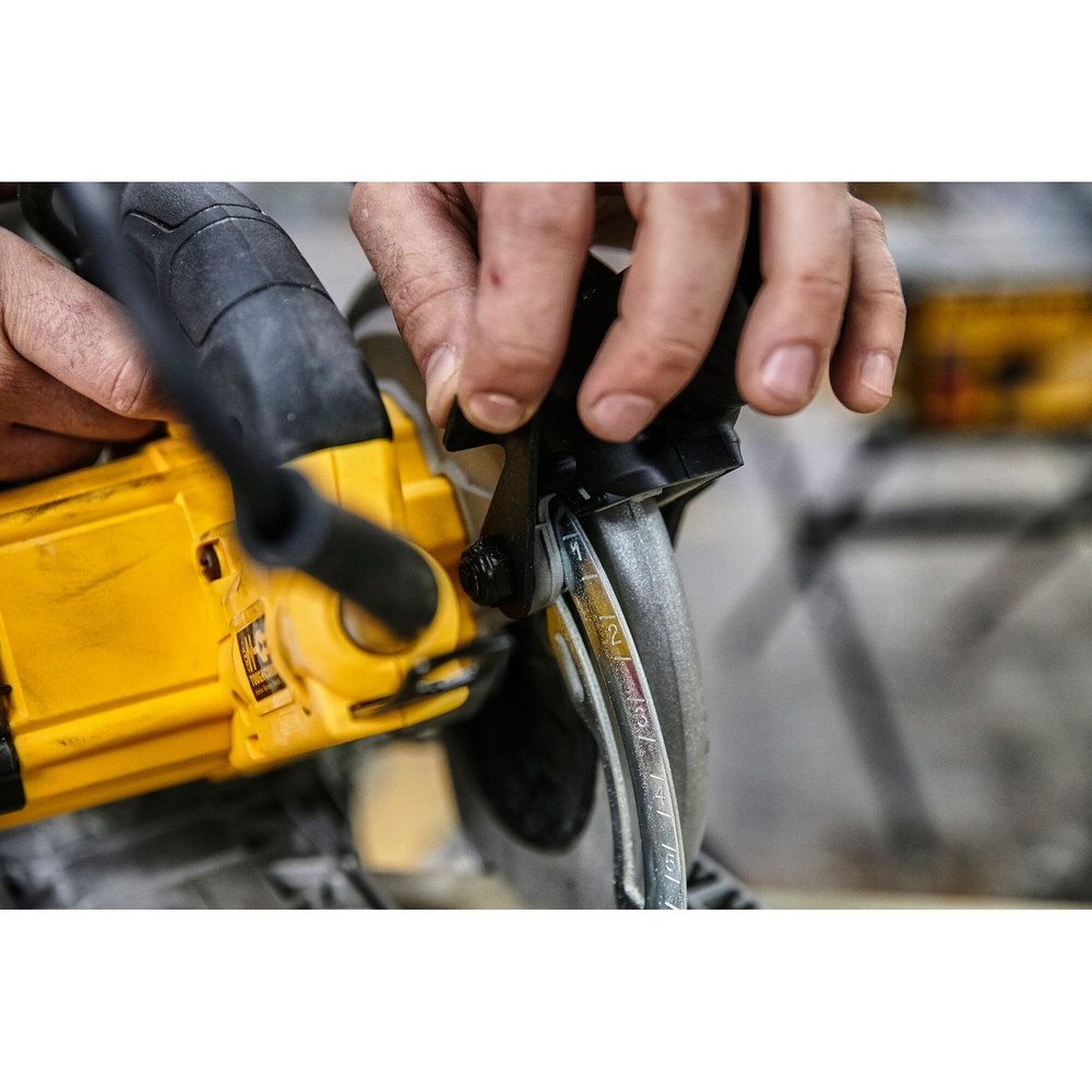 Scie circulaire 1600 W 190 mm - compatible rail de guidage - DWE576K-QS - DEWALT