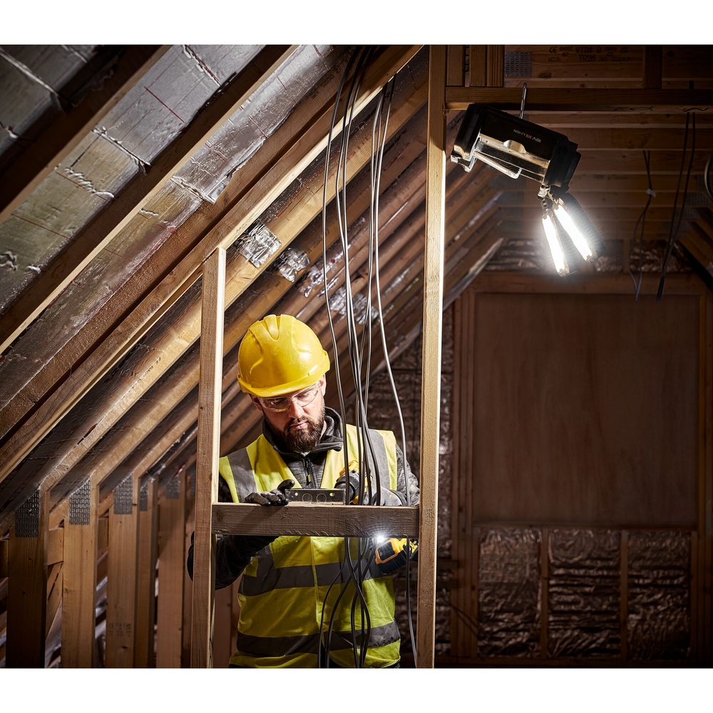1/2 coffret avec projecteur TOUGHSYSTEM - DWST08061-1 - DEWALT