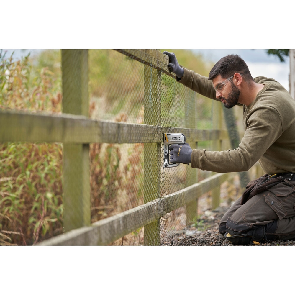 Agrafeuse-cloueuse aluminium travaux intensifs FatMax - FMHT70250-0 - STANLEY FATMAX