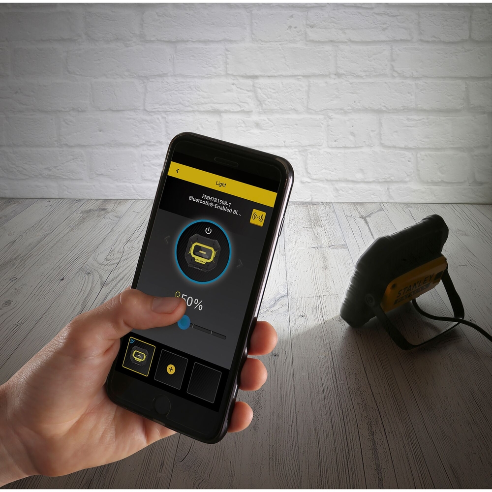 Projecteur filaire Bluetooth - 3 000 lumens - Fatmax - FMHT81508-1 - STANLEY FATMAX