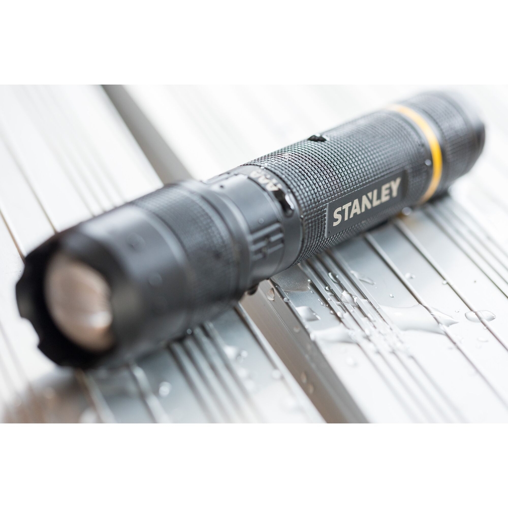 Lampe torche compacte premium - 350 lumens - Fatmax - FMHT81511-0 - STANLEY FATMAX