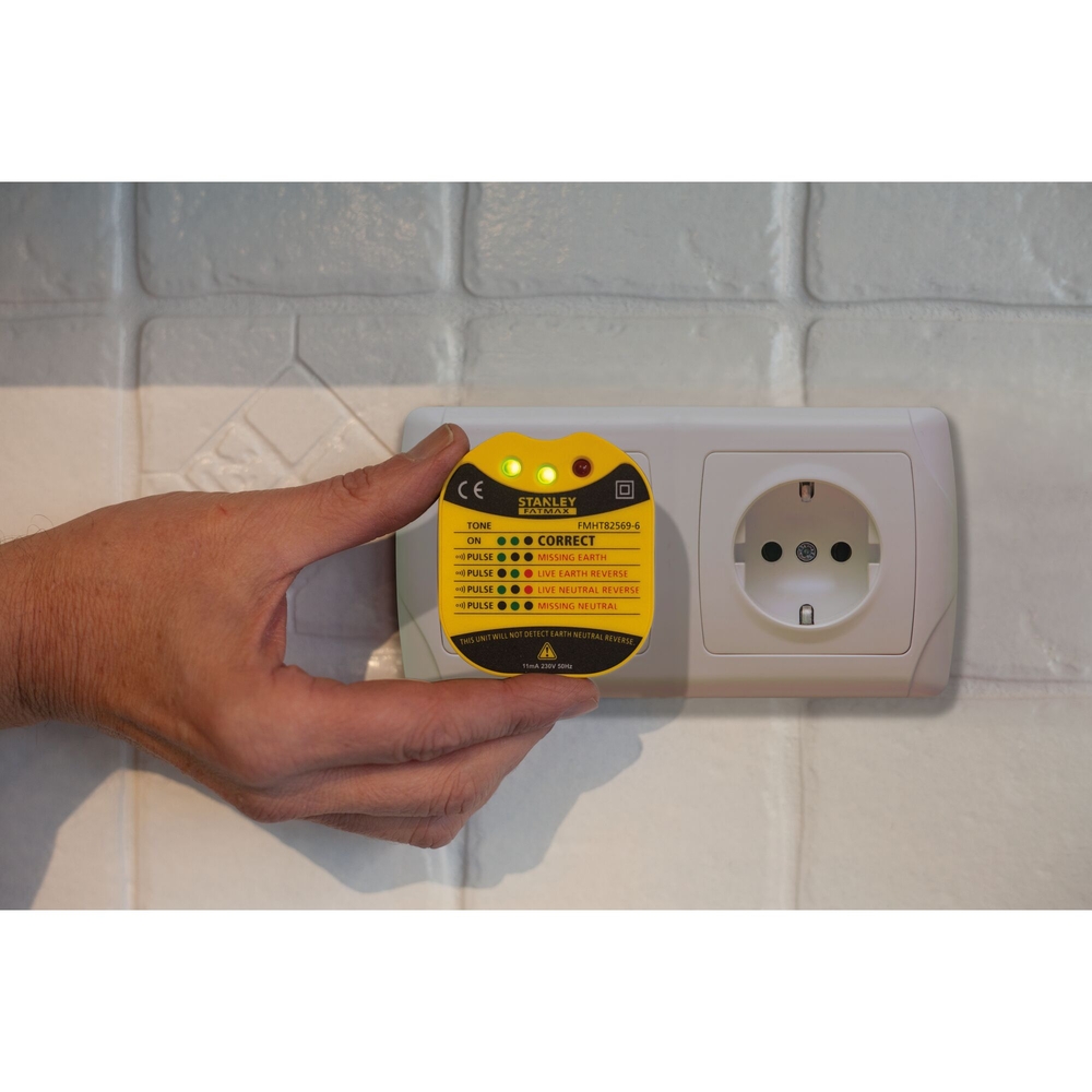 Testeur pour prise murale - FMHT82569-6 - STANLEY FATMAX