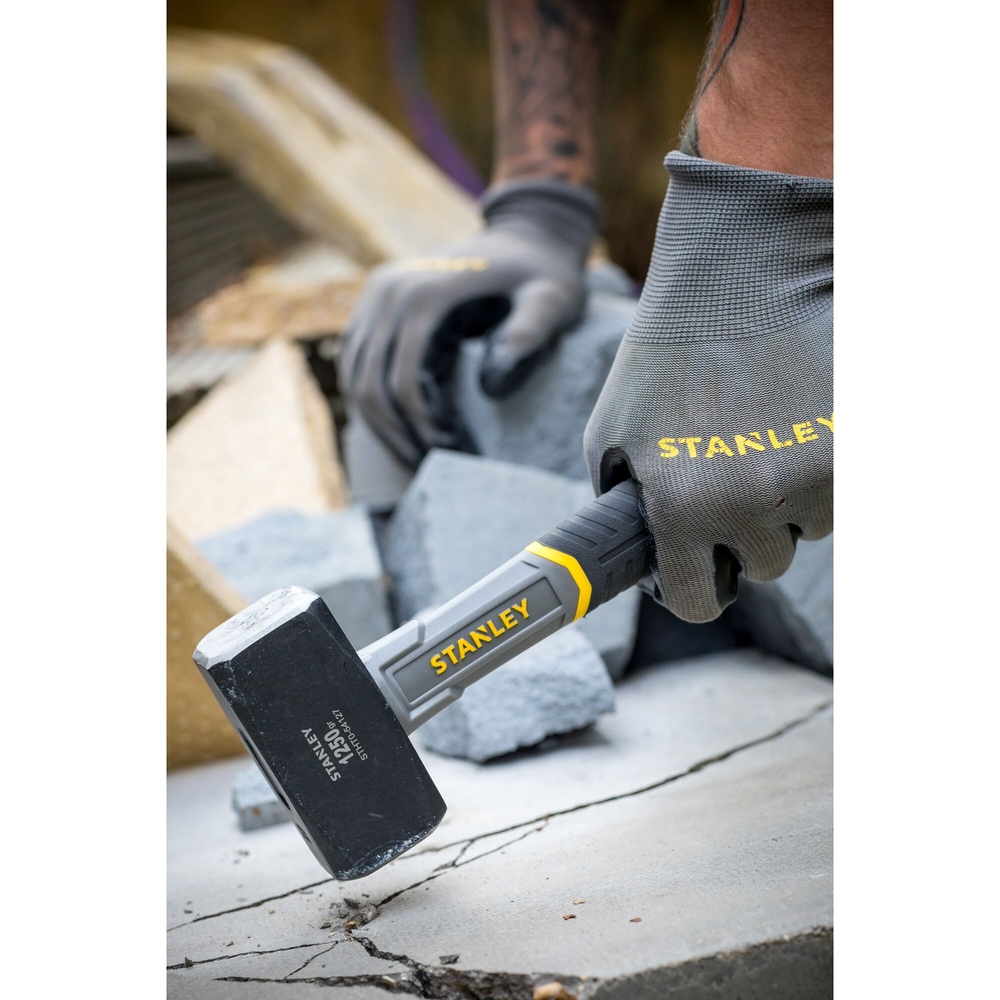 Massette manche fibre de verre angles abattus 1250 g - STHT0-54127 - STANLEY