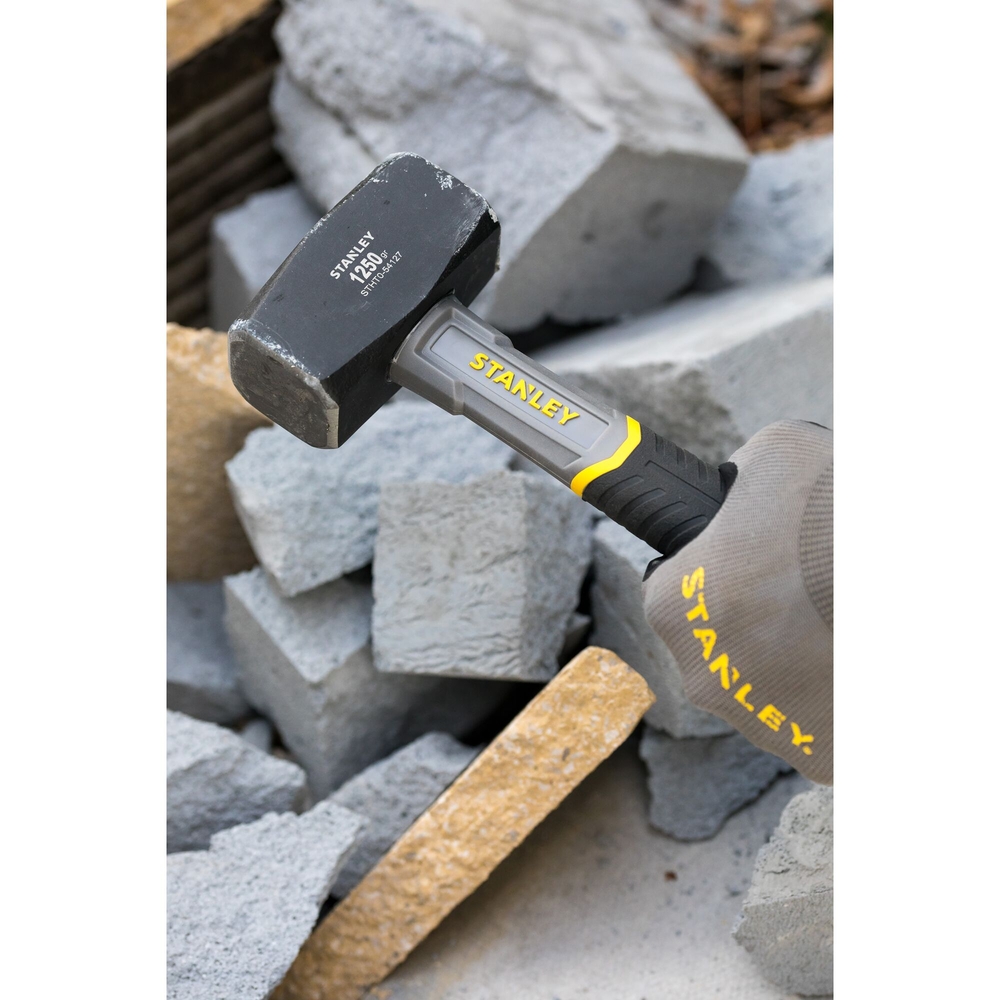 Massette manche fibre de verre angles abattus 1250 g - STHT0-54127 - STANLEY