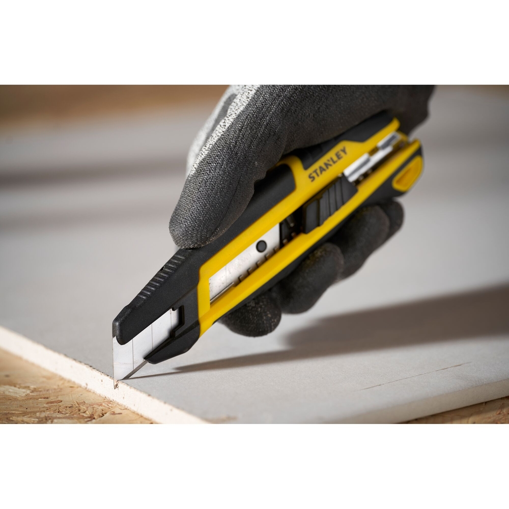 Cutter 18 mm quick snap bimatière – molette crantée - STHT10500-0 - STANLEY