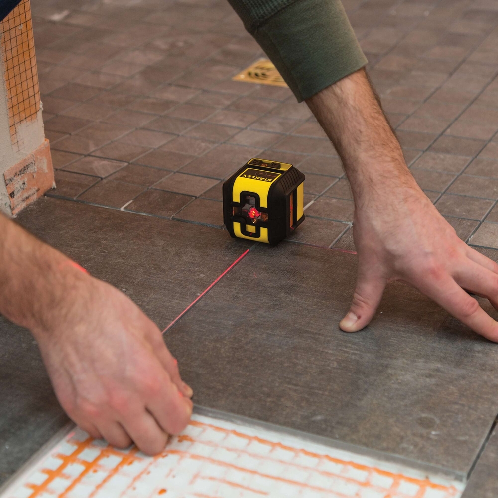 Niveau laser croix + équerrage CROSS90 - rouge - STHT77502-1 - STANLEY