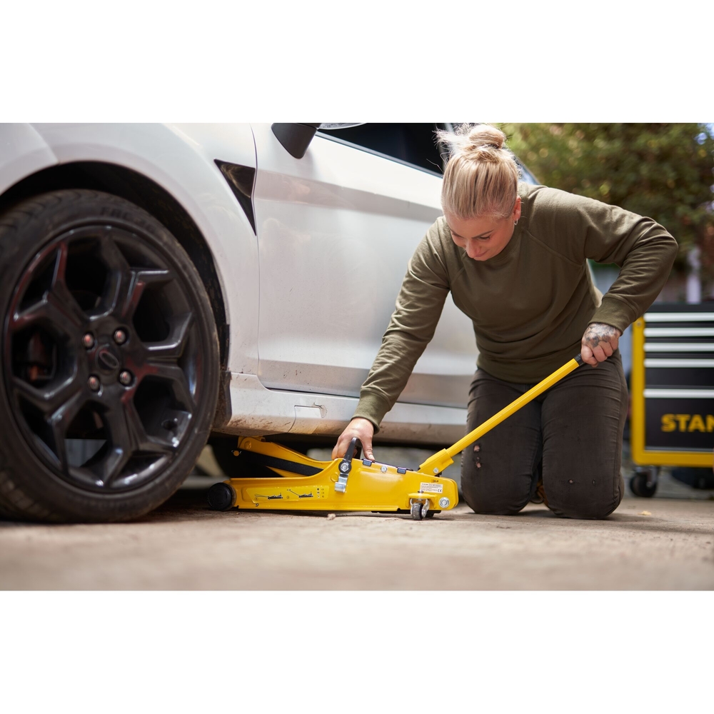 Cric STANLEY capacité 2 tonnes - STMT81251-1 - STANLEY