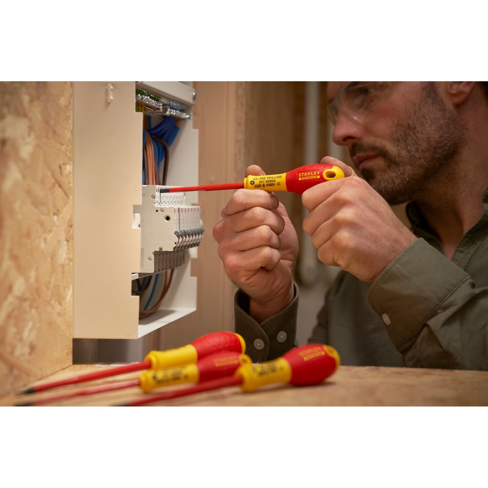 Jeu de 5 tournevis slim isolés 1000 V + testeur - XTHT0-62692 - STANLEY