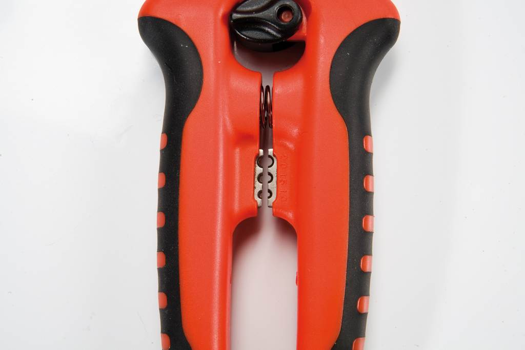 CISAILLE UNIVERSELLE - SAMOUTILLAGE - 331-16