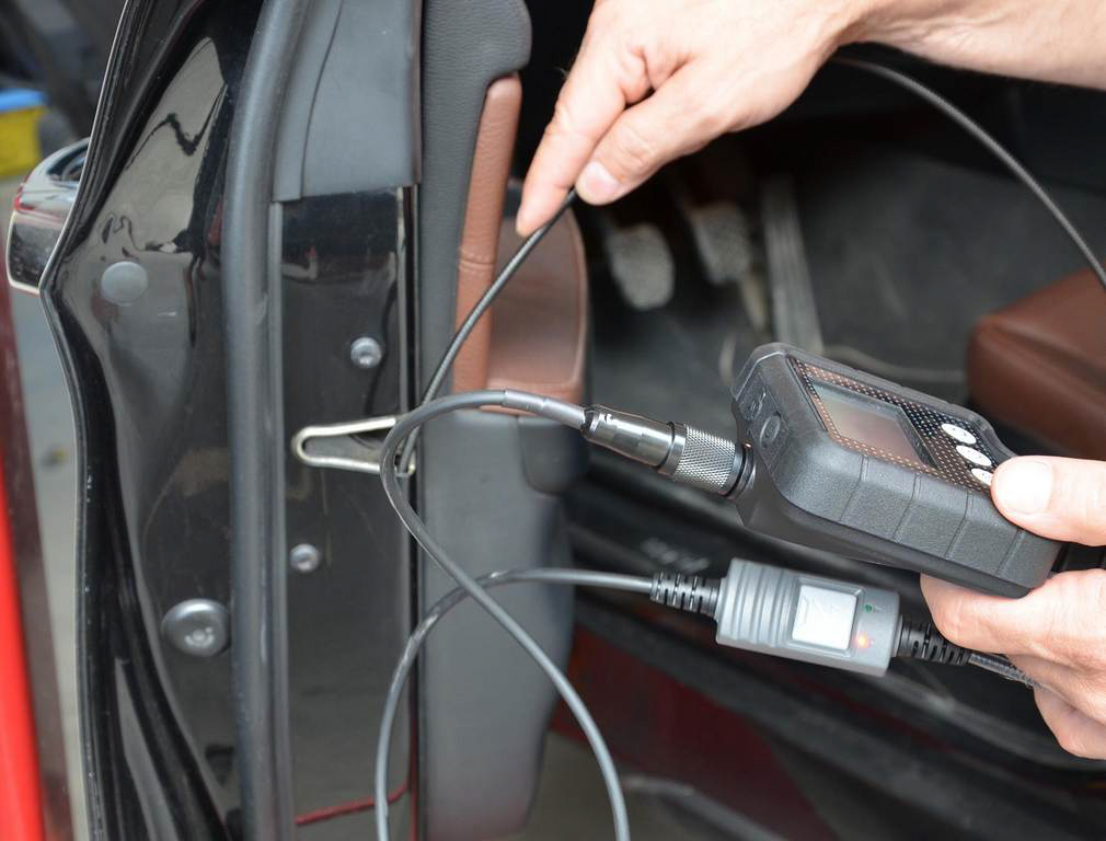 VIDEOSCOPE FLEXIBLE 4,9 MM AVEC ECRAN 2,4' SAM OUTILLAGE - 34416