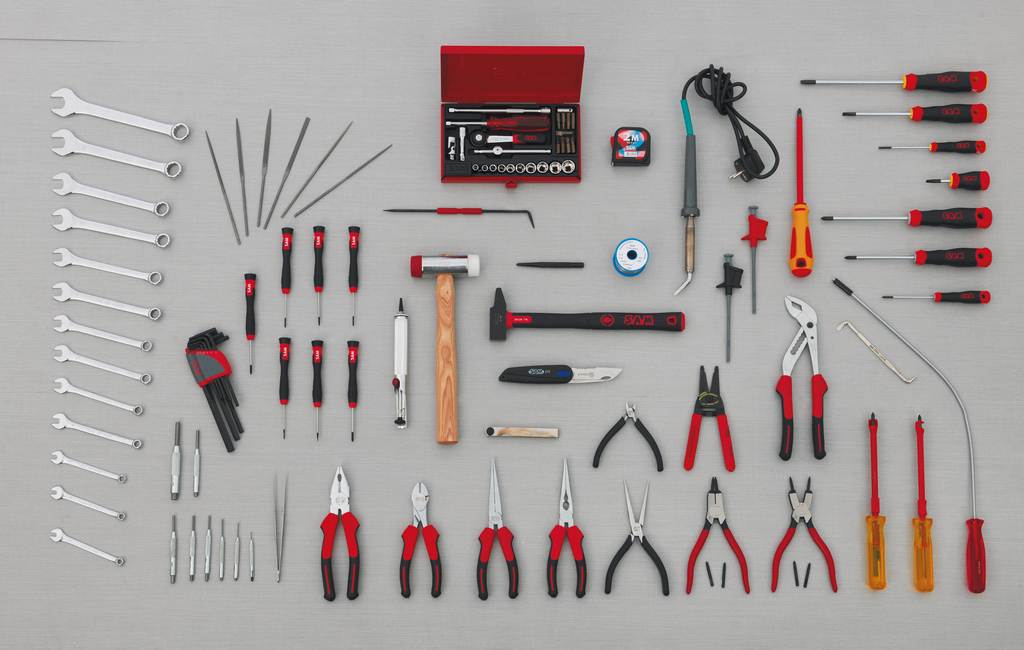 COMPOSITION 104 OUTILS MAINTENANCE INFORMATIQUE BUREAUTIQUE SAM OUTILLAGE - CP104